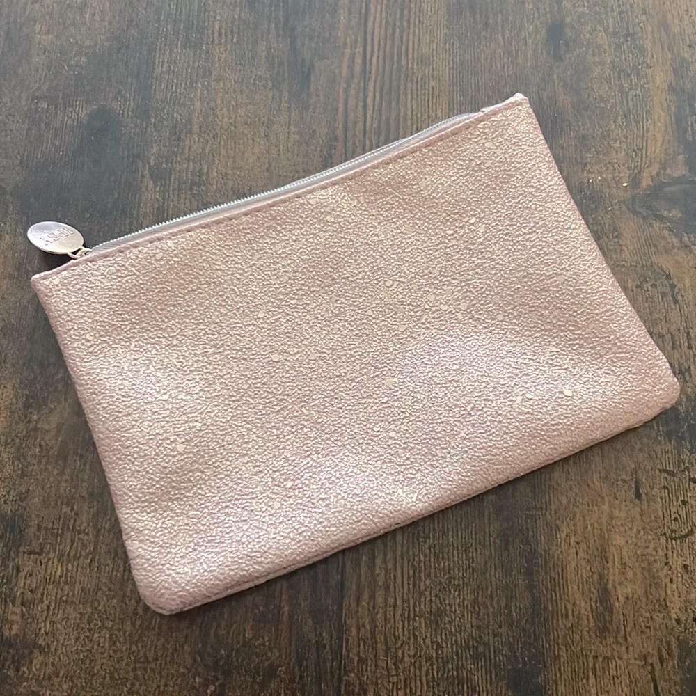 Cosmetics bag